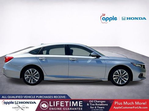 Used 2021 Honda Accord EX image 2
