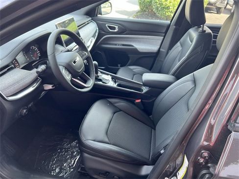 Used 2024 Jeep Compass Latitude w/ Convenience Group image 41