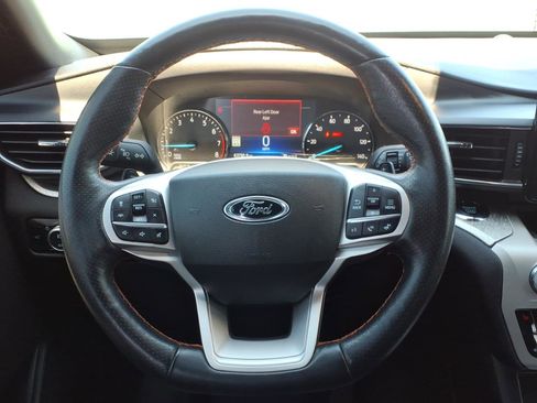 Used 2022 Ford Explorer Timberline w/ Timberline Technology Package AWD/4WD image 31