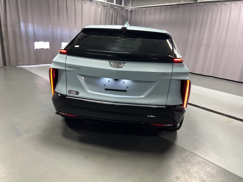 Used 2024 Cadillac Lyriq Tech AWD/4WD image 6