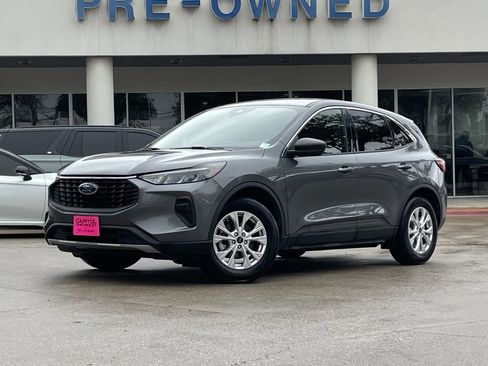 Used 2024 Ford Escape Active image 2