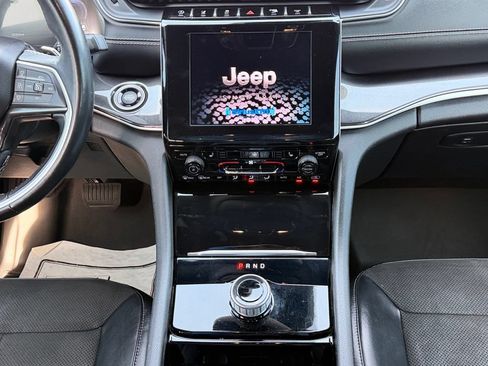 Used 2022 Jeep Grand Cherokee L Laredo AWD/4WD image 16