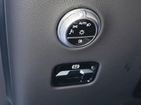 Used 2025 Mercedes-Benz GLC 63 AMG S w/ Driver Assistance Package image 27