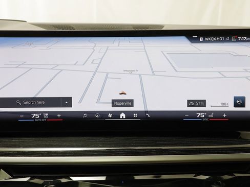 Certified 2025 BMW X7 M60i image 11