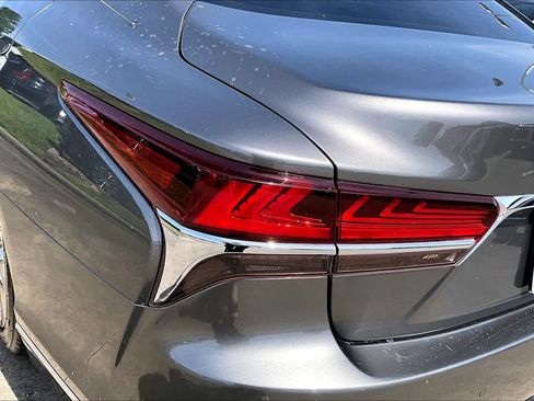 Used 2020 Lexus LS 500 w/ Interior Upgrade Package RWD image 27