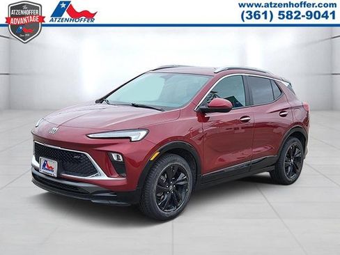 Used 2024 Buick Encore GX Sport Touring image 3