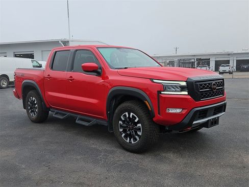 Used 2024 Nissan Frontier PRO-4X w/ Technology Package image 8