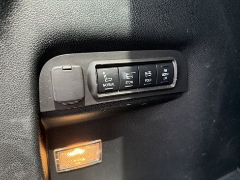Used 2018 Ford Explorer Sport w/ Equipment Group 401A AWD/4WD image 9