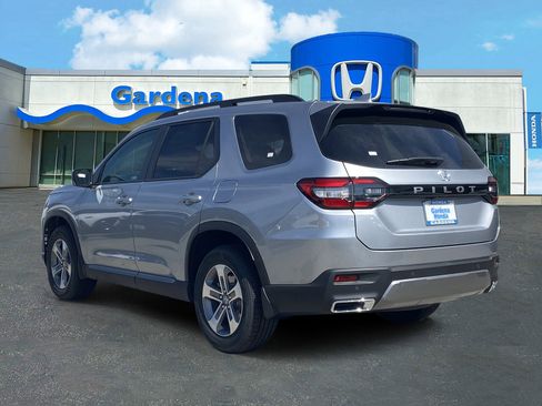 New 2026 Honda Pilot EX-L image 4