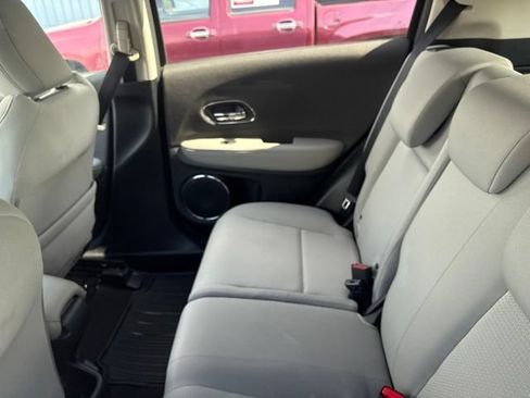 Used 2019 Honda HR-V EX image 8
