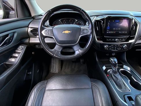 Used 2021 Chevrolet Traverse LT w/ LT Premium Package FWD image 6