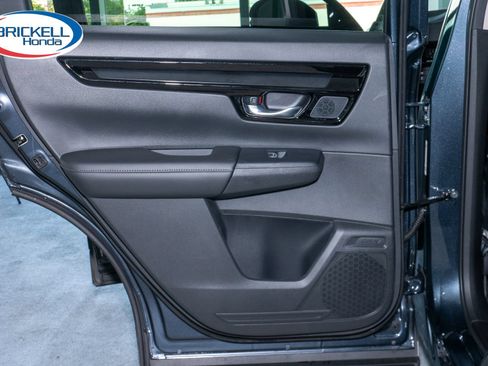 Used 2023 Honda CR-V EX-L image 11