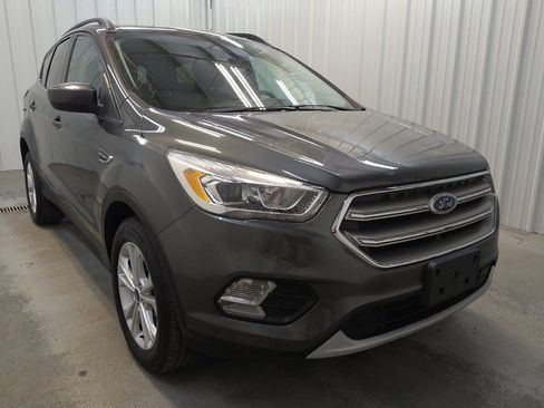 Used 2017 Ford Escape SE w/ Equipment Group 201A FWD image 13