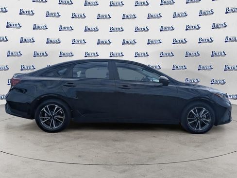 Used 2024 Kia Forte LXS FWD image 2