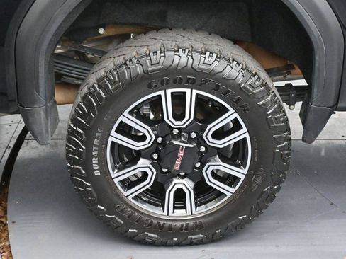 Used 2023 GMC Sierra 3500 AT4 w/ AT4 Premium Plus Package image 35