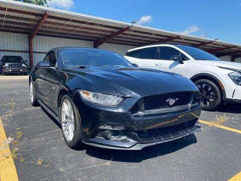 Used 2017 Ford Mustang GT Premium RWD image 2