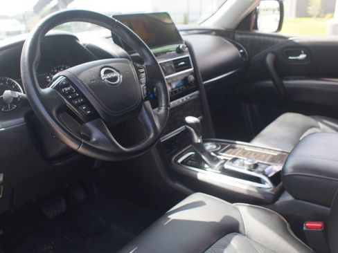 Used 2022 Nissan Armada Platinum RWD image 17