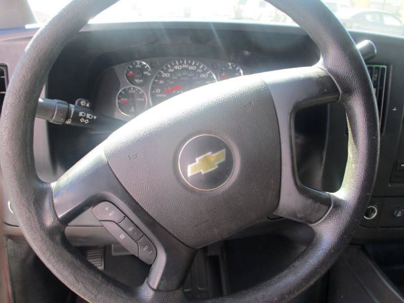 Used 2012 Chevrolet Express 1500 RWD image 15