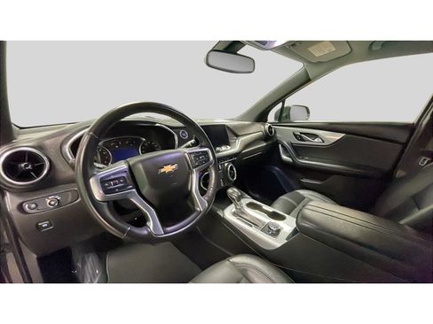 Used 2020 Chevrolet Blazer LT FWD image 12