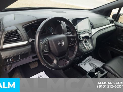 Used 2023 Honda Odyssey Sport image 16