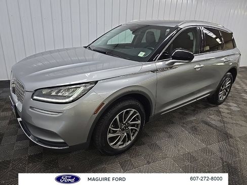 Used 2022 Lincoln Corsair AWD w/ Equipment Group 101A image 11