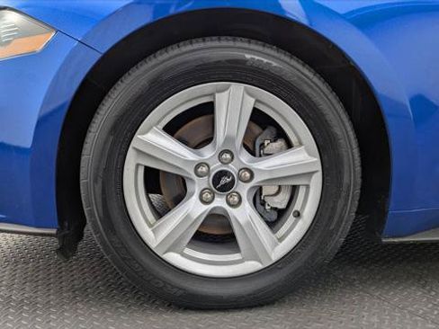 Used 2019 Ford Mustang Coupe RWD image 26