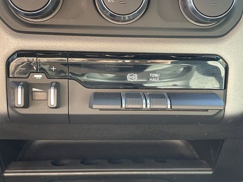 Used 2024 RAM 2500 Big Horn image 37