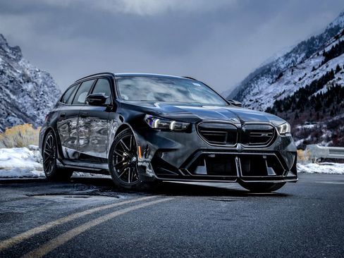 New 2026 BMW M5 Touring image 11