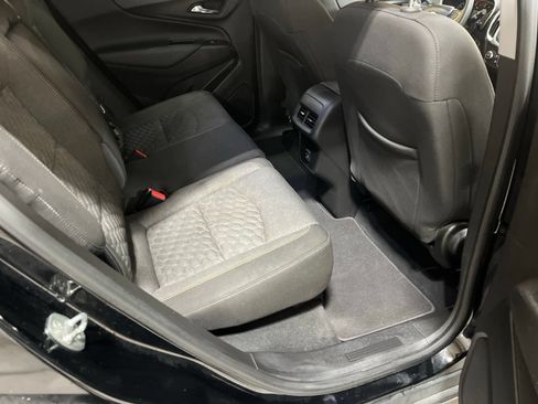 Used 2020 Chevrolet Equinox LT FWD image 16