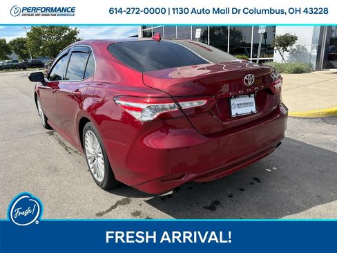 Used 2019 Toyota Camry XLE w/ Navigation Package FWD image 8