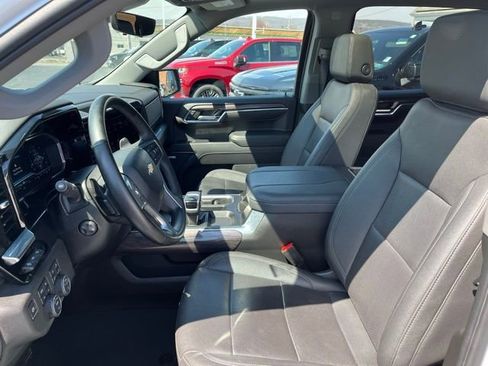 Used 2023 Chevrolet Silverado 1500 LTZ w/ LTZ Premium Package image 12