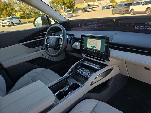 New 2026 Lincoln Nautilus Premier image 25