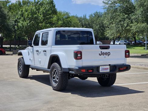 New 2025 Jeep Gladiator Rubicon w/ Convenience Group image 6