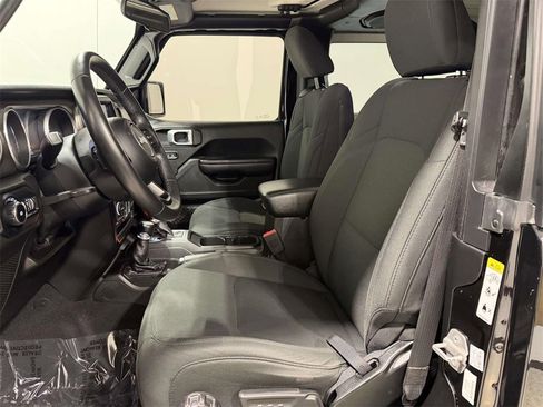 Used 2018 Jeep Wrangler Sport S image 12