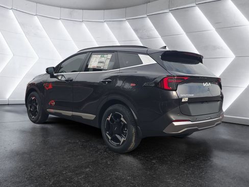 New 2026 Kia Sportage EX FWD image 3
