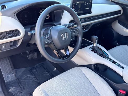 Used 2026 Honda HR-V LX image 17