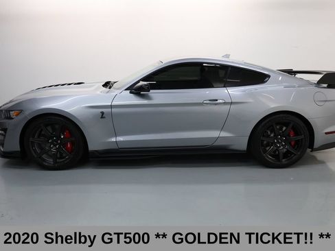 Used 2020 Ford Mustang Shelby GT500 w/ Carbon Fiber Track Pack RWD image 4