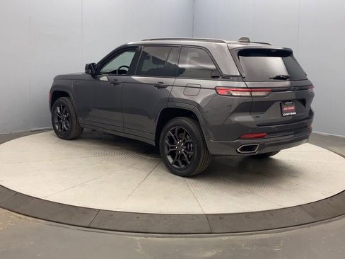Used 2023 Jeep Grand Cherokee 30th Anniversary AWD/4WD image 3