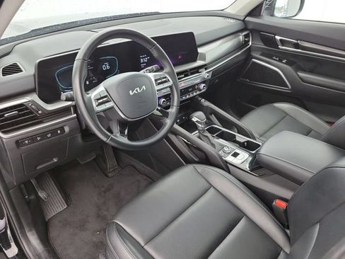 Used 2025 Kia Telluride S AWD/4WD image 19