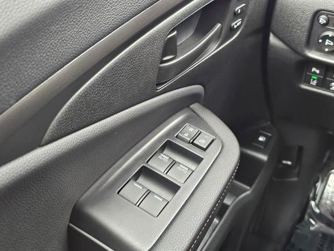 Certified 2025 Honda Ridgeline TrailSport image 34
