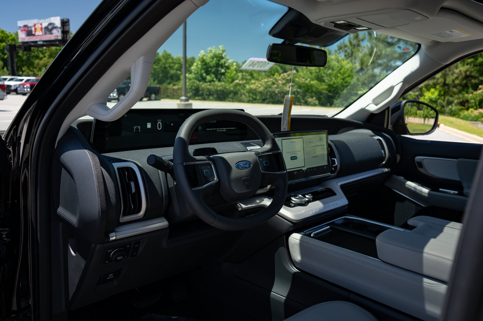 New 2026 Ford Expedition Active AWD/4WD image 13