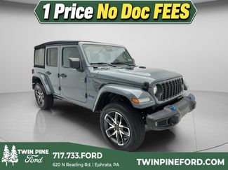 Used 2024 Jeep Wrangler Unlimited w/ Convenience Group AWD/4WD video 1