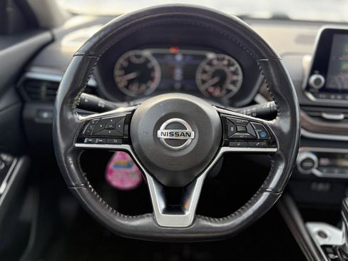 Used 2020 Nissan Altima 2.5 SL FWD image 13