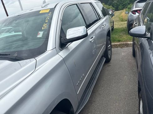 Used 2019 Chevrolet Tahoe Premier AWD/4WD image 3