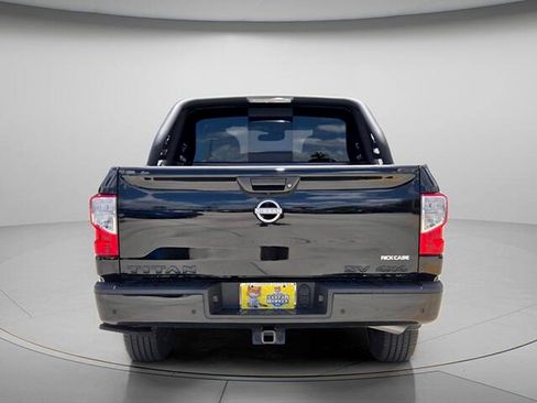 Used 2024 Nissan Titan SV w/ SV Bronze Edition Package AWD/4WD image 6
