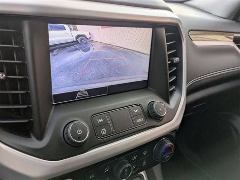 Certified 2023 GMC Acadia SLE w/ Driver Convenience Package image 19