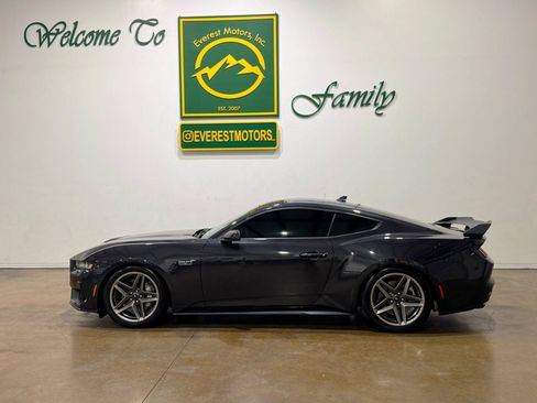 Used 2024 Ford Mustang GT Premium RWD image 6