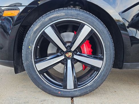Certified 2023 Porsche Macan S AWD/4WD image 22