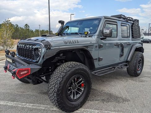 Used 2025 Jeep Wrangler Willys image 60