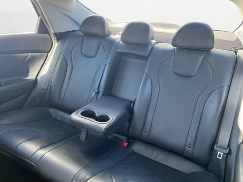 Used 2021 Hyundai Elantra Limited image 14